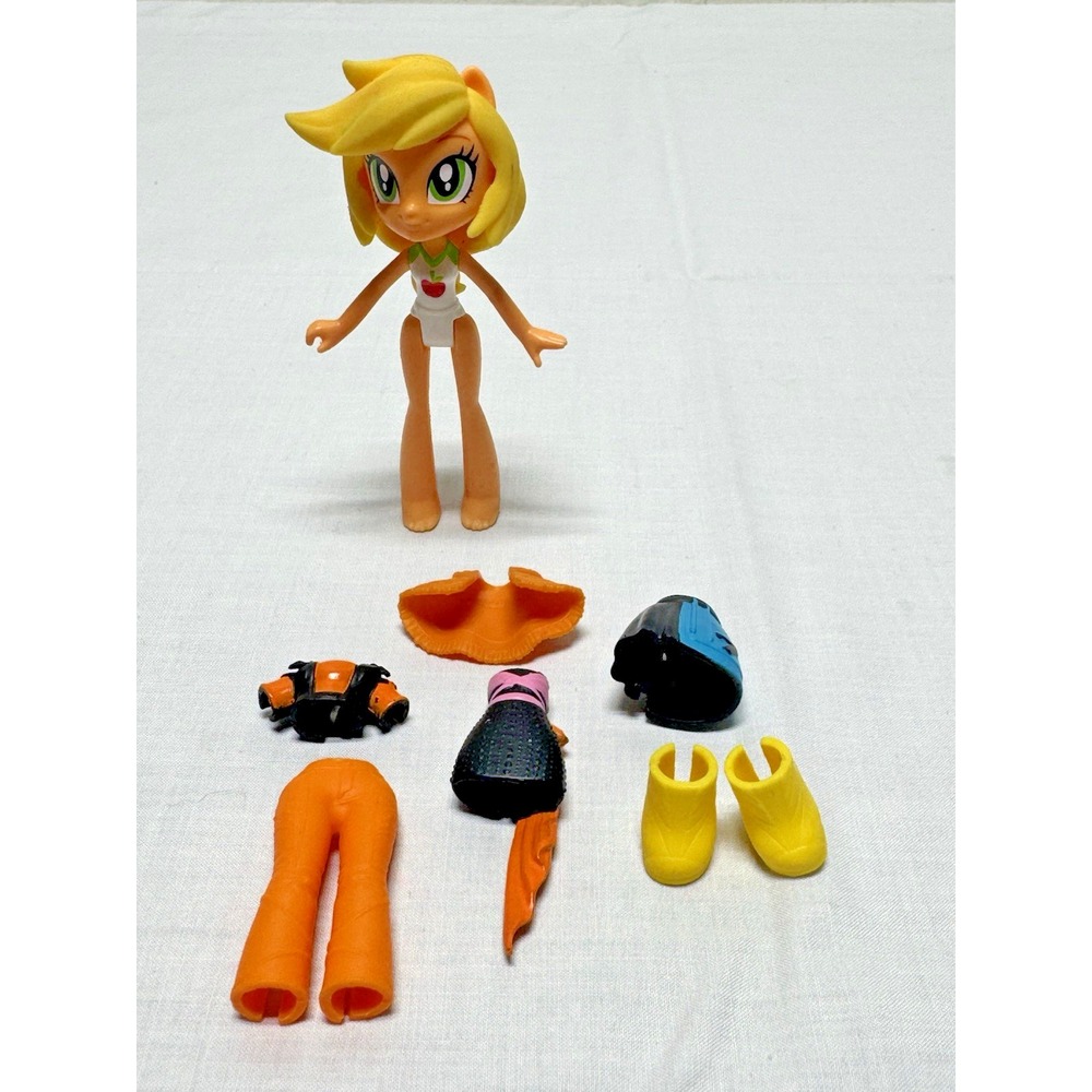 My Little Pony Equestria Girls Mini Applejack Figure 4" Doll with clothes boots